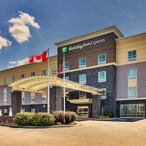 Holiday Inn Express & Suites Cheektowaga North East By Ihg